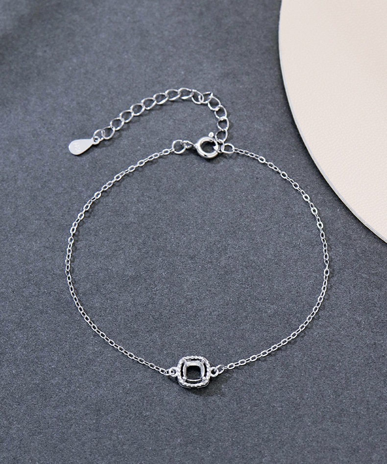 4g Weight Platinum Plated Plating Material Bracelets Classification 925 sterling silver Chain Material 1 Piece Quantity 1 Piece 925 Sterling Silver Square Platinum Plated 925 Sterling Silver Bracelets