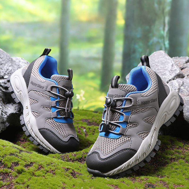 In Stock and Continuously Supplied, Boys' and Girls' Mesh Breathable Lightweight Outdoor Non-Slip Sports Hiking Shoes Sneakers