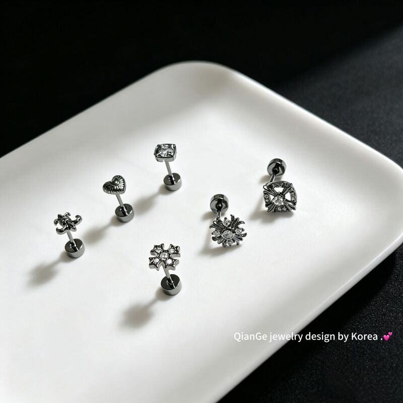 Kanamina Dark Punk Style Diamond-Encrusted Cross Ear Stud with Screw-On Design, Personalized Fashion Unisex Style Ear Stud Kanamina Dark Punk Style Diamond-Encrusted Cross Ear Stud with Screw-On Design, Personalized Fashion Unisex Style Ear Stud