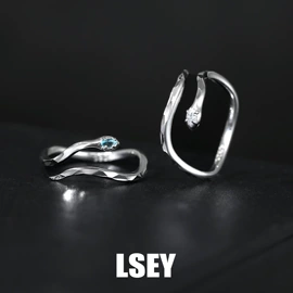 戒指;耳钉;项链