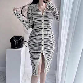 春季新款气质翻领条纹开叉修身显身材百搭时尚中长款针织连衣裙潮