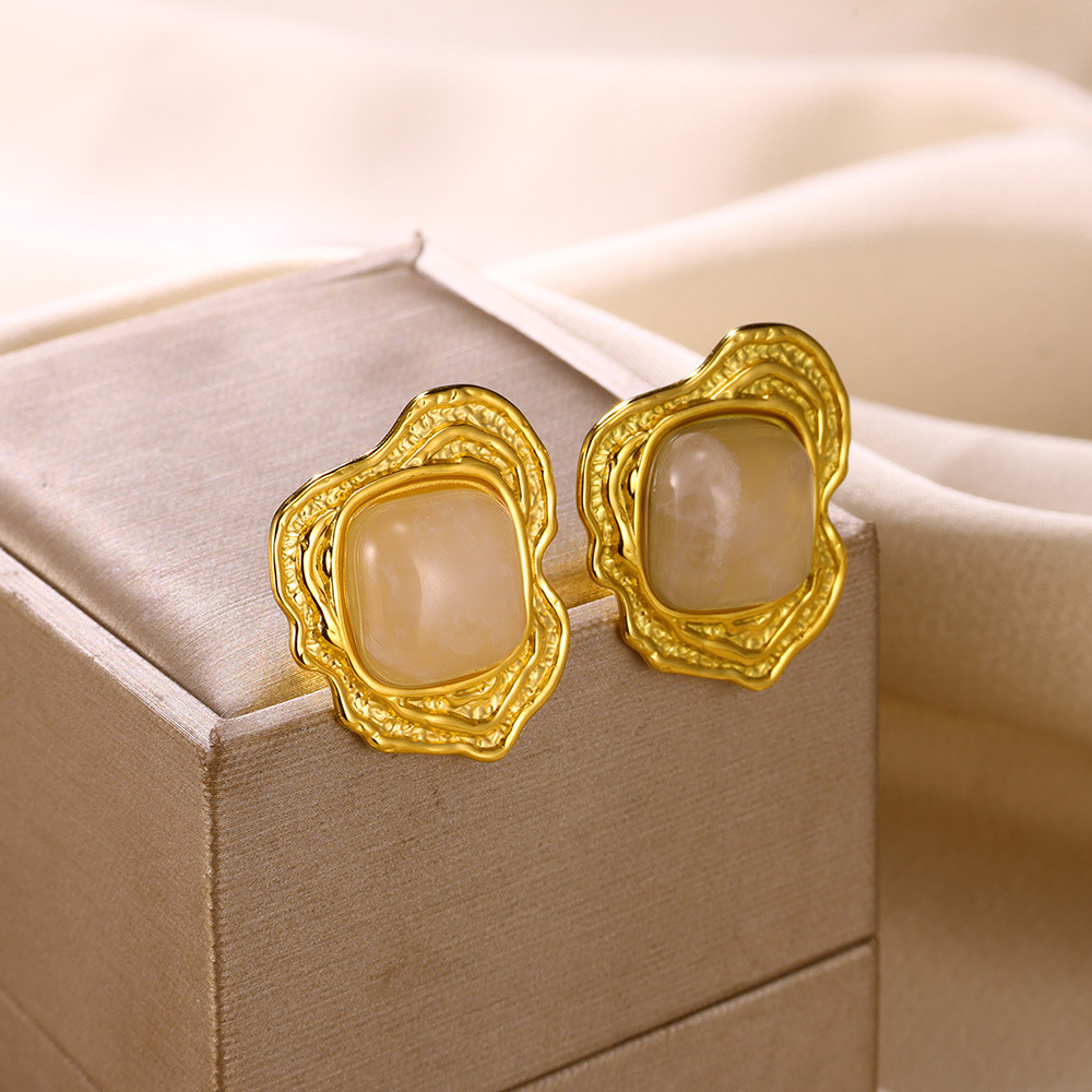 13g Weight 0.03µm-0.05µm Gold Plating Thickness PVD Coated Gold Plating Process 304 Stainless Steel Ear Needle Material Real Gold Plated Plating Material Stone-Free Inlay Material Ear Studs Classification 18K Gold Plating Color 1 Pair Quantity Daily Occasion 304 Stainless Steel Material Shamrock, Flower Pattern Women's Gender Vintage Style Style Waterproof Non Tarnish Craft PVD Coated Real Gold Plated 18K Gold Shamrock Flower 304 Stainless Steel Vintage Style Waterproof Non Tarnish Ear Studs 3