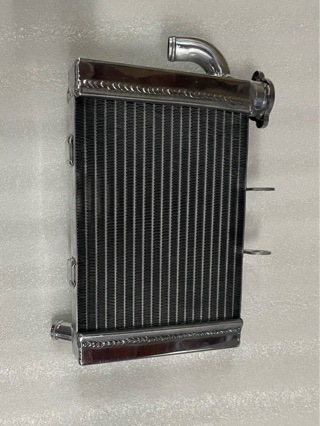 Suitable for BENELLI TNT 300 BN 302 302 S STELS motorcycle water tank
