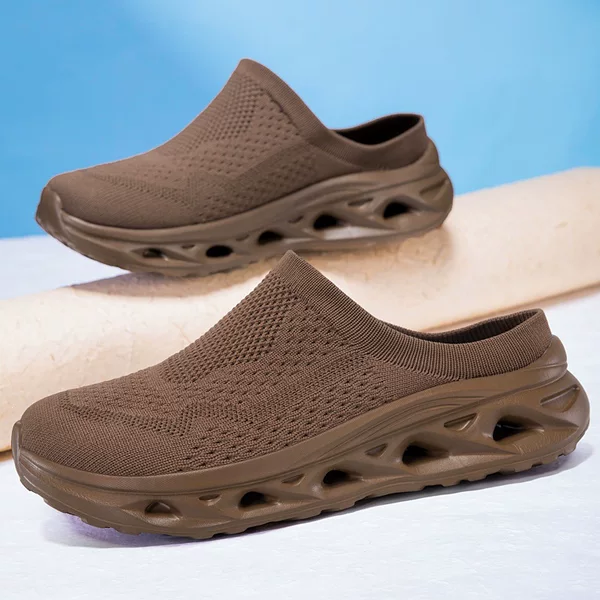 Cross-Border Best-Selling Wide-Toe Slip-On Fly-Knit Sneakers for Wide Feet and High Instep, Breathable Casual Men's Shoes, Easy Slip-On Style