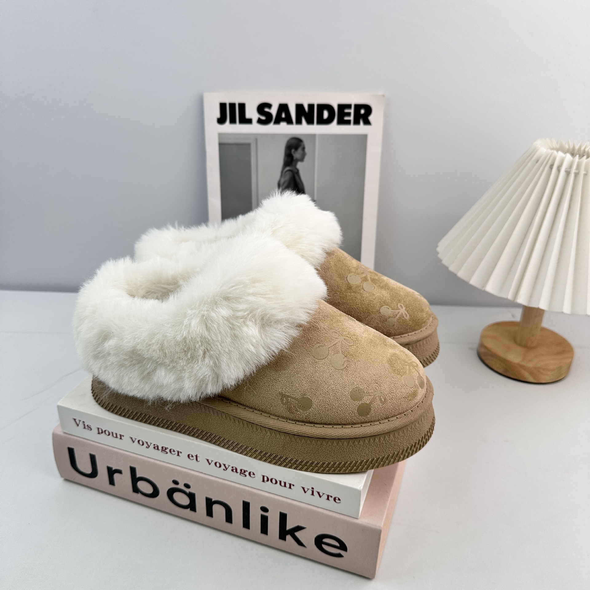 Zapatos de nieve de invierno de mujer botas de tubo bajo, zapatos de algodón calientes gruesos, zapatos de mujer para usar fuera, nicho universal y botas de lana de mujer