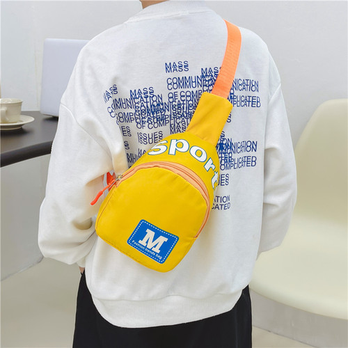 New children's chest bag for men, trendy letter shoulder bag, fashionable coin purse for boys and girls, children's outing crossbody bag
