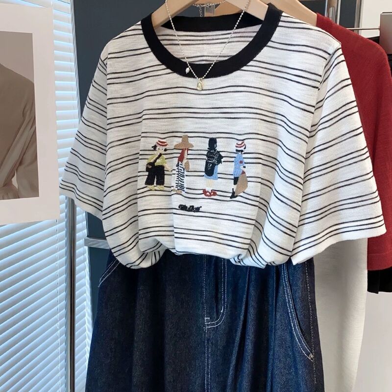 Snowflake Cotton Round Neck Color-Block Embroidered Unique Niche Top for Women 2026 Summer New Thin Style Slim-Fit T-Shirt