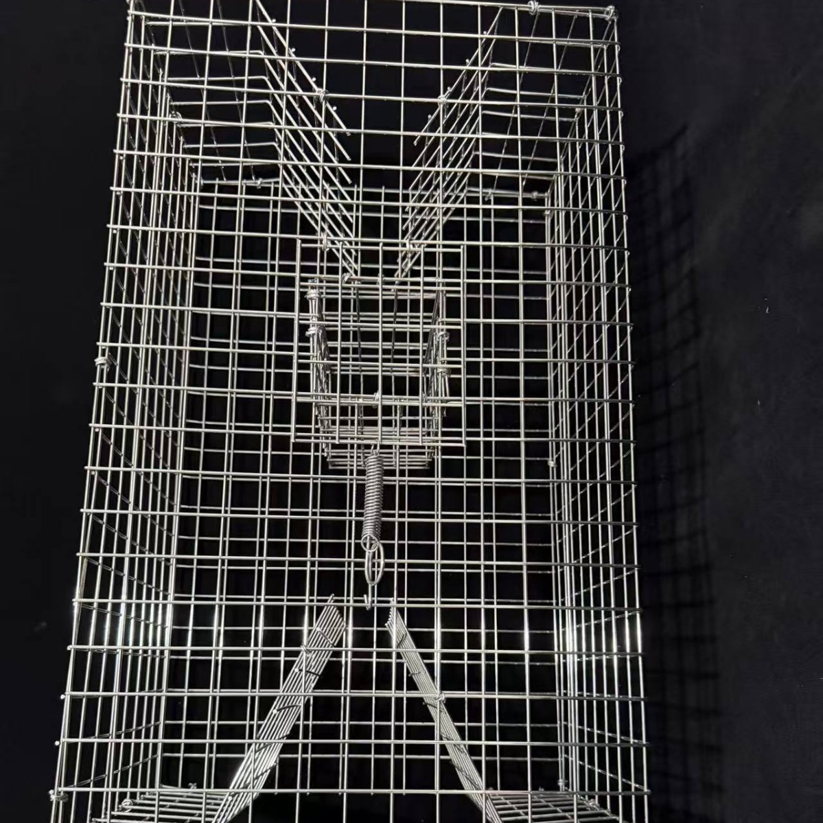 Stainless steel double-barbed outdoor fishing cage, shrimp trap, eel trap, and mudfish trap – a fishing tool and aquatic animal catching cage