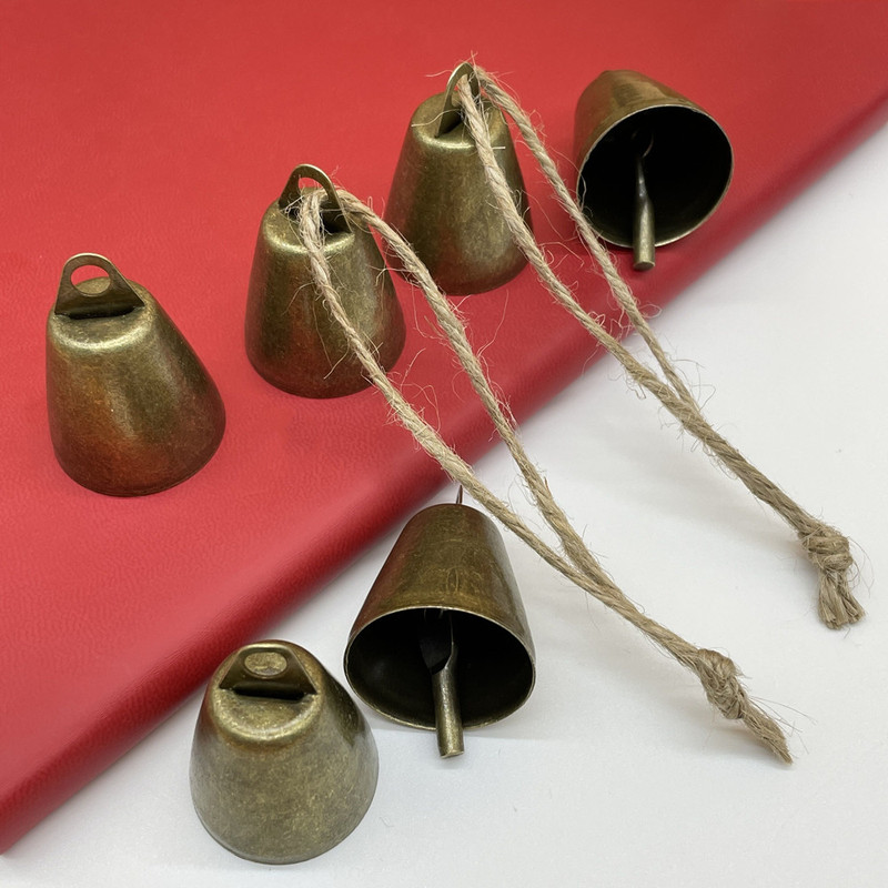 Christmas Opening Horn Bell Vintage Bronze Wind Bell Pendant Metal Decoration Small Bell DIY Jewelry Accessories