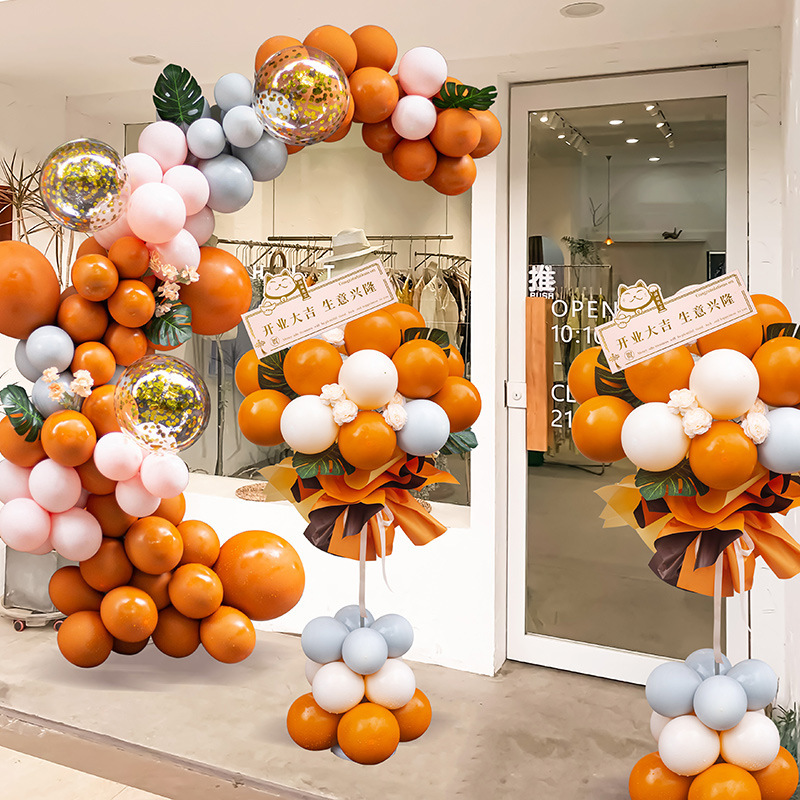 Opening atmosphere layout shopping mall clothing store activity atmosphere scene decoration anniversary balloon flower basket column