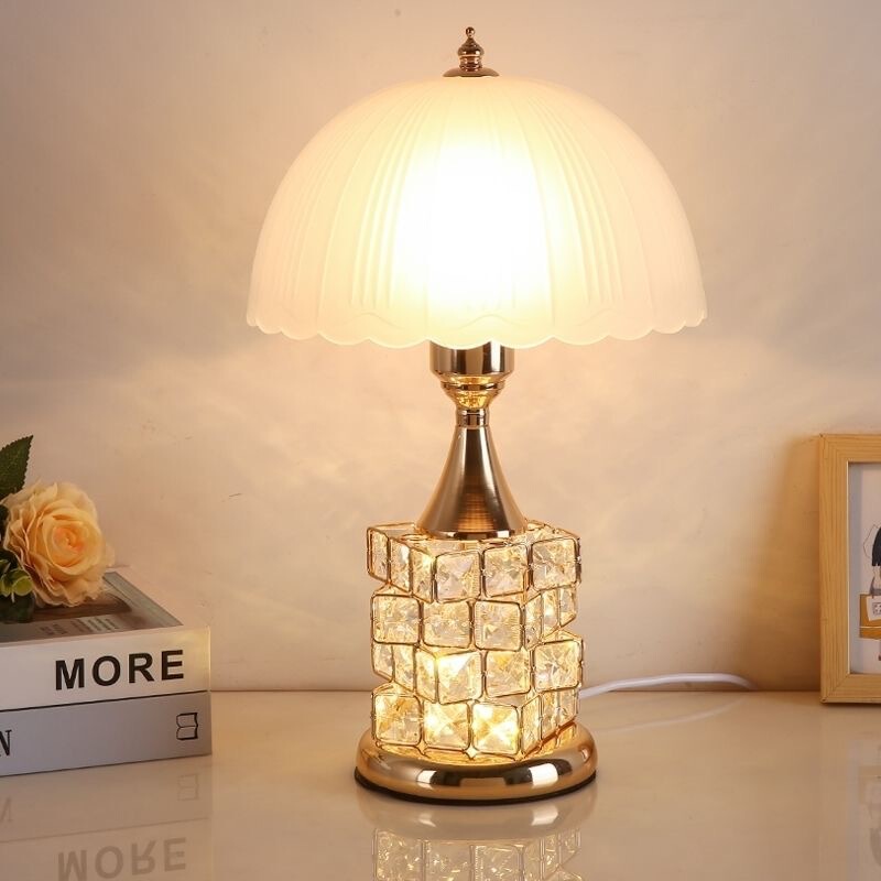 European-style Crystal Table Lamp Bedroom Light Luxury High-end Bedside Lamp Master Bedroom New High-end Creative Wedding Bedside Gift Lamp European-style Crystal Table Lamp Bedroom Light Luxury High-end Bedside Lamp Master Bedroom New High-end Creative Wedding Bedside Gift Lamp