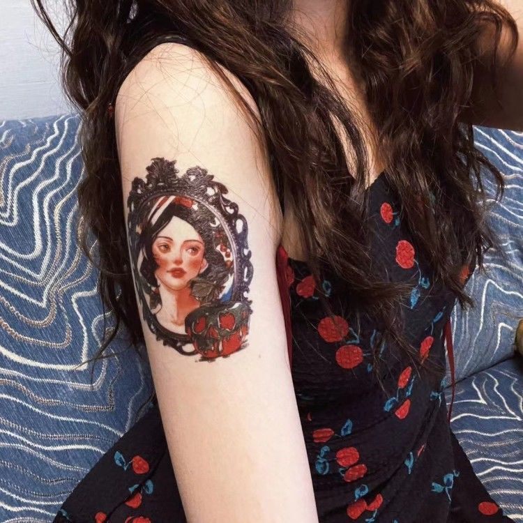 oldschool retro floral arm tattoo stickers waterproof men and women long-lasting simulation dark European and American style oldschool retro floral arm tattoo stickers waterproof men and women long-lasting simulation dark European and American style