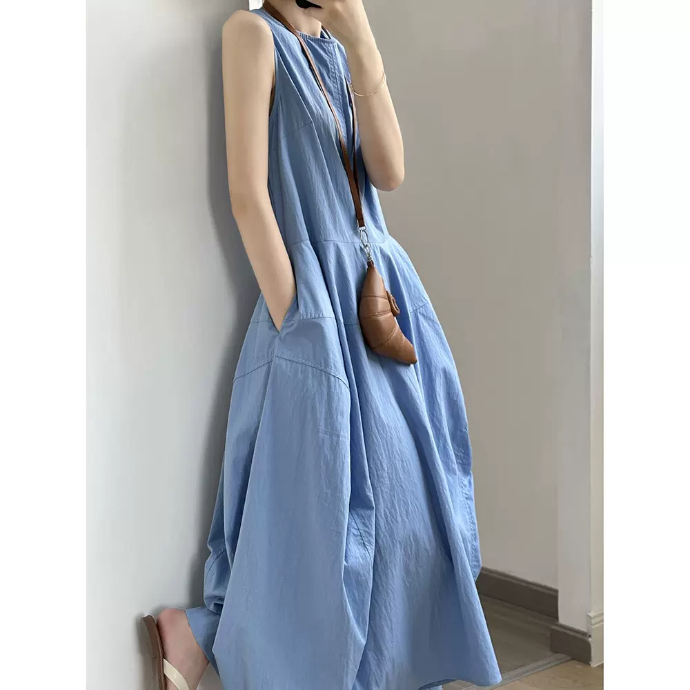 言双 花苞大摆无袖连衣裙夏季新款气质高级感简约背心裙82103