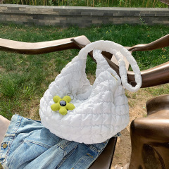 Large Women's Single Shoulder Bag, Elegant and Personalized Creased Bag, Large Capacity Casual Cloud Pattern Crossbody Bag, High-End Down Bag