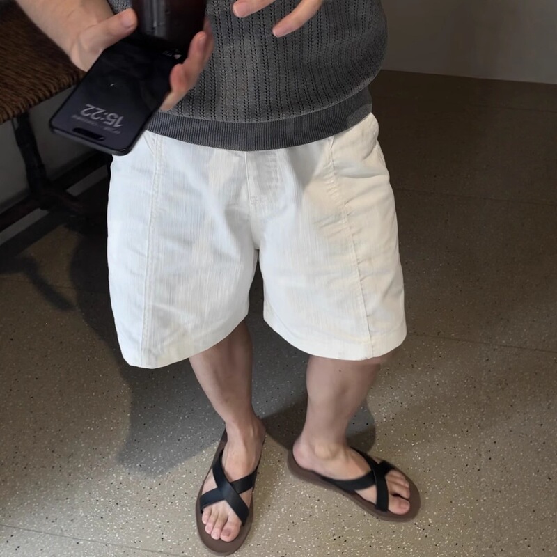 White Shorts for Men, Straight-Leg Summer Five-Point Pants, Old Money Style, Straight-Leg Casual Pants, Loose Fit, Model 8002 White Shorts for Men, Straight-Leg Summer Five-Point Pants, Old Money Style, Straight-Leg Casual Pants, Loose Fit, Model 8002
