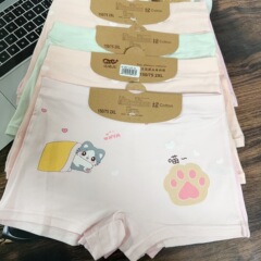 95純綿の女の子の下着の3つの袋の中で小さい子供の平角の下着のブランドのA類の四角の娘の子供の下着の卸売り