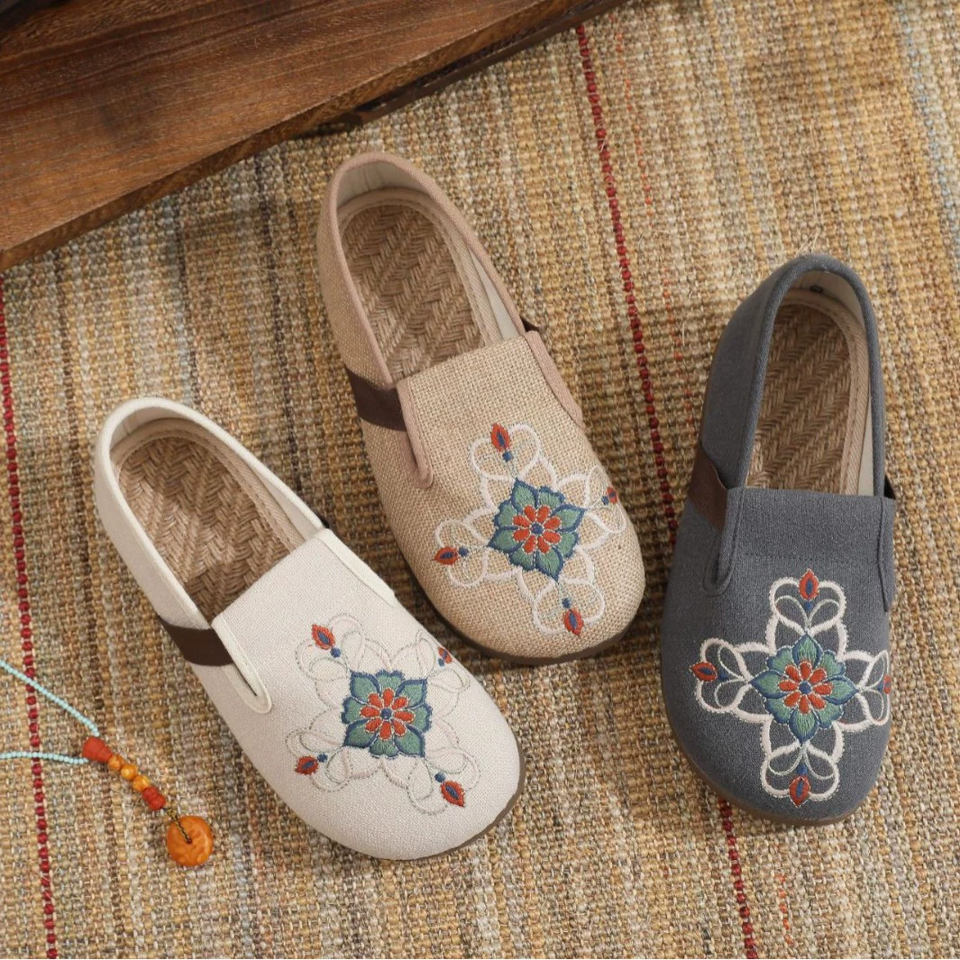 Весенние туфли Birkenstock 2025, старые пекинские туфли с вышивкой, оптовый производитель, повседневная обувь, ленивые тапочки