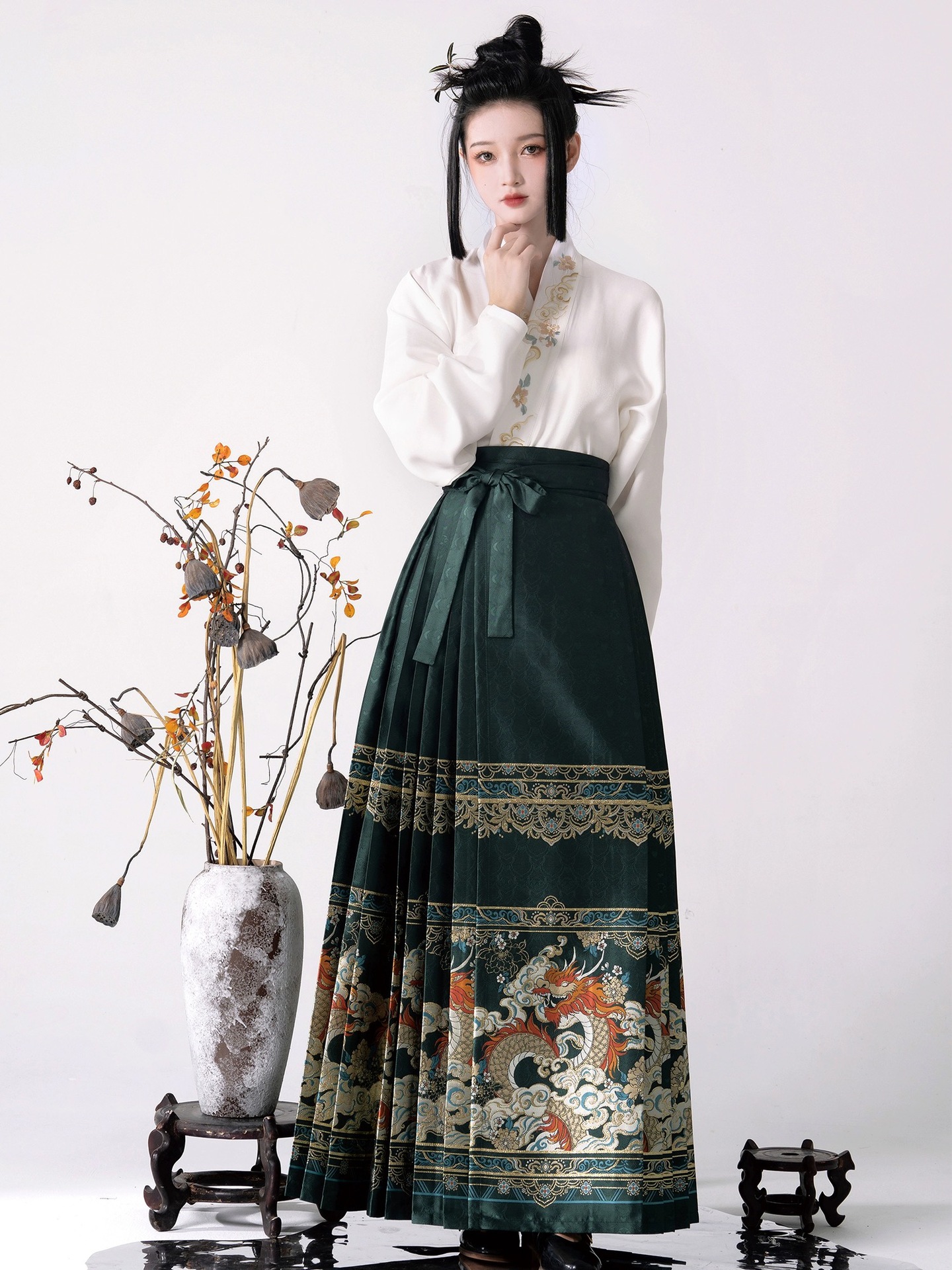 Su Yu Hua Shang Ming maxi dress imitation makeup flower Hanfu women's aircraft sleeve New Year autumn and winter set