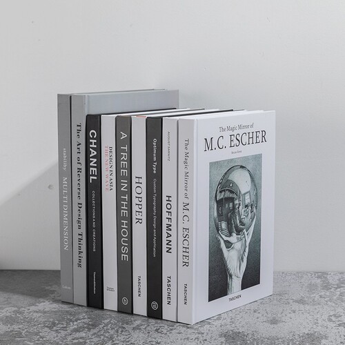 New Stylish Mid-range Luxury Sample Room English Magazine Real Book Decorative Accent Decor Piece with Page Turning Real Book