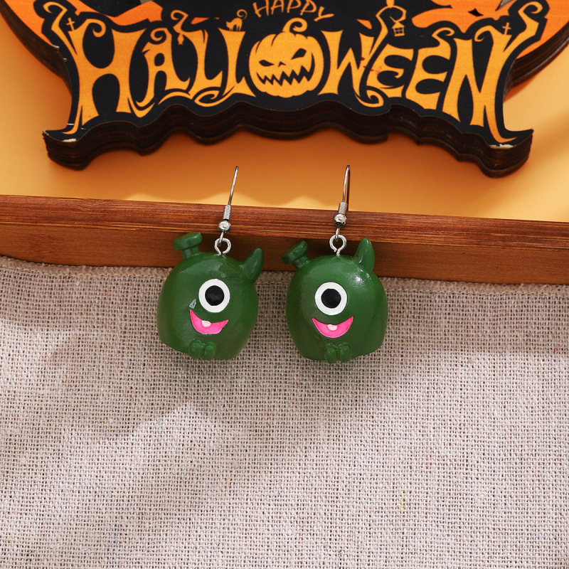ハロウィンの趣味の漫画のカボチャの幽霊の樹脂のイヤリングは個性の大きい目の奇妙な巫女の帽子の死神の耳のフックを作ります。|undefined