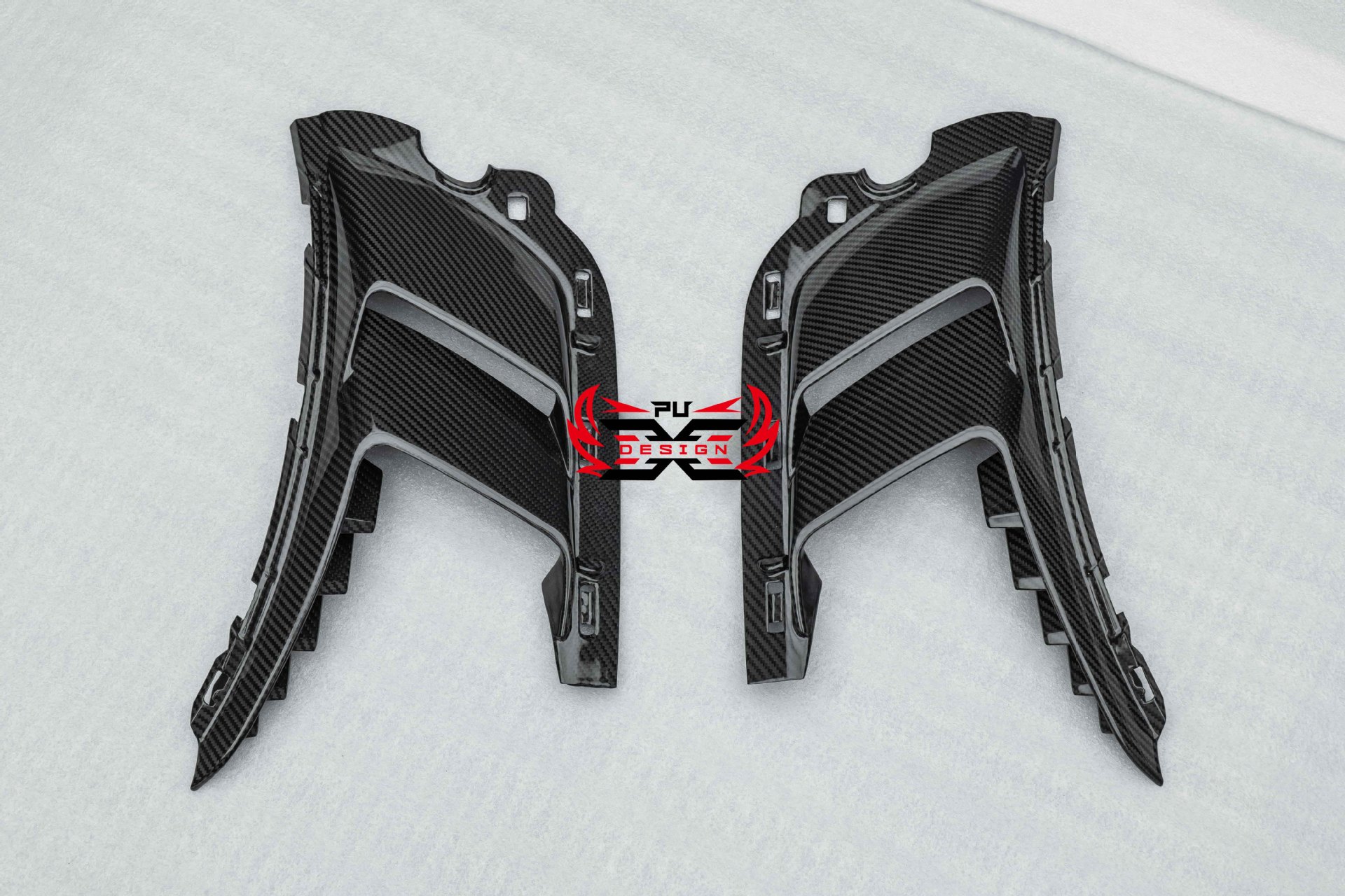Suitable for Porsche 911 992 GT3RS original dry carbon fiber modification kit, front, middle, rear lip and side skirts