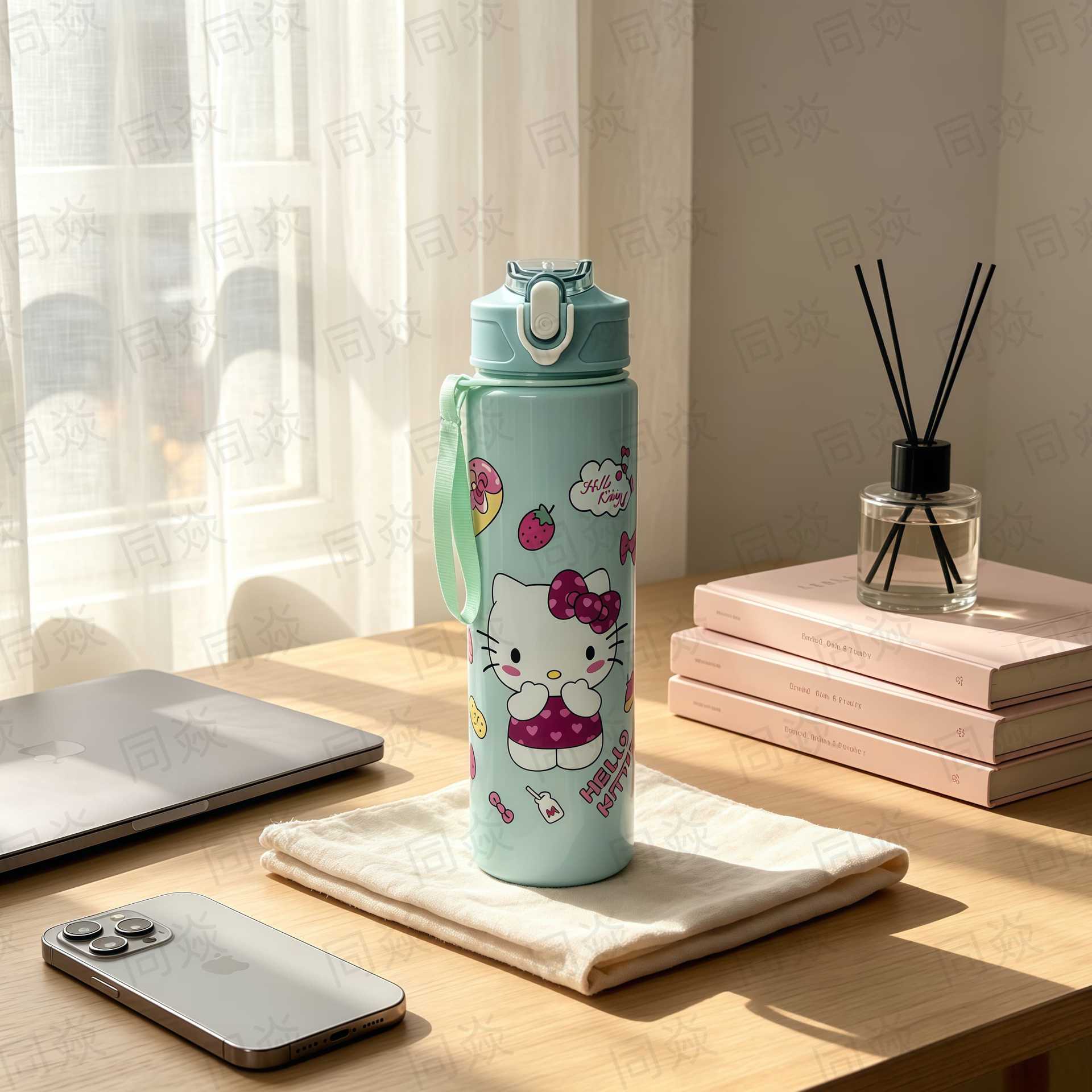 Vaso de Agua Infantil Portátil de Plástico de Grado Alimenticio con Pajita y Cuerda image 12