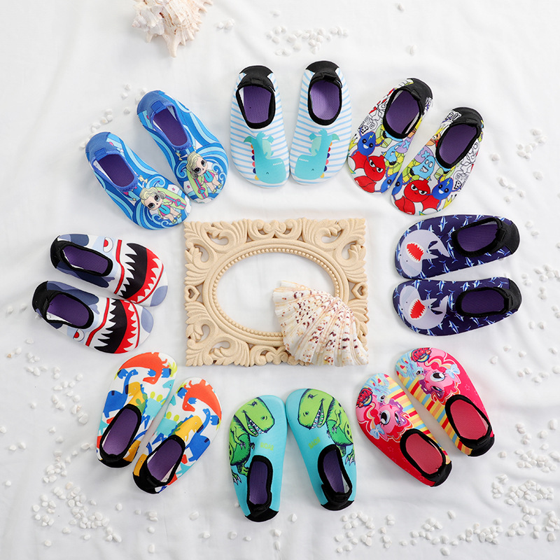 Children's beach shoes, non-slip, anti-cut, swimming soft shoes, baby wading surfing and diving shoes 0-7 years old