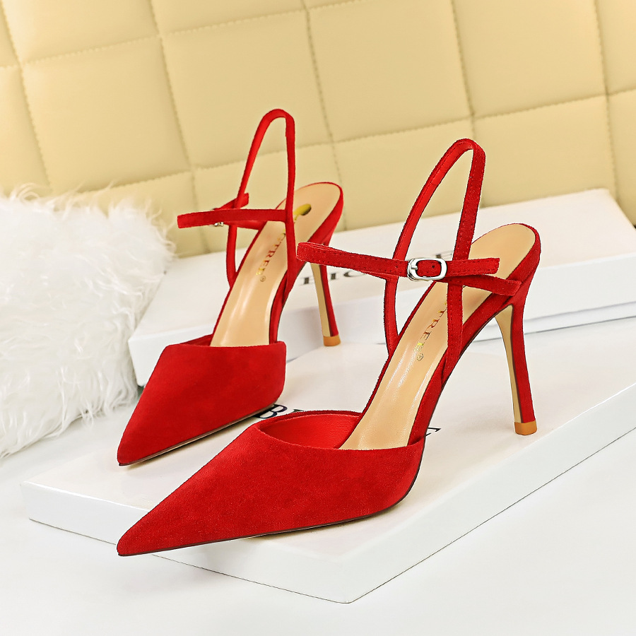 221-5 sandals (this model is not replenished)