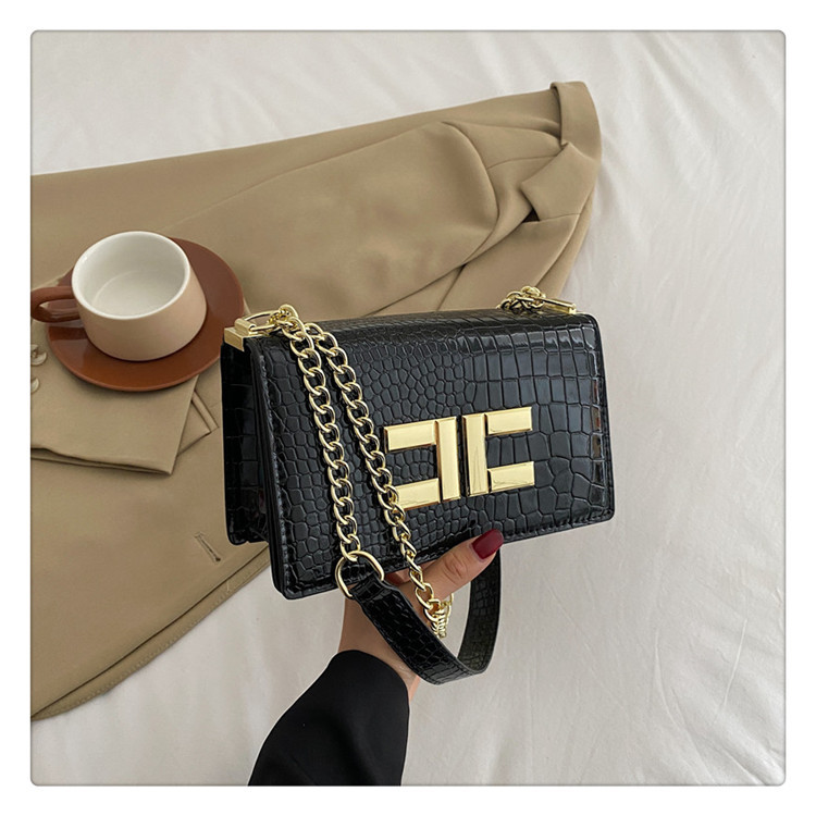 Borsa da donna con motivo coccodrillo Borsa a tracolla con catena color fiore 2023 Nuova borsa da pendolarismo stile occidentale semplice Borsa a tracolla stile occidentale_voghion.com