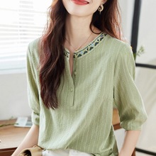 肌理感刺绣条纹衬衫夏季法式高级感显瘦绿色上衣简约百搭中袖衬衣