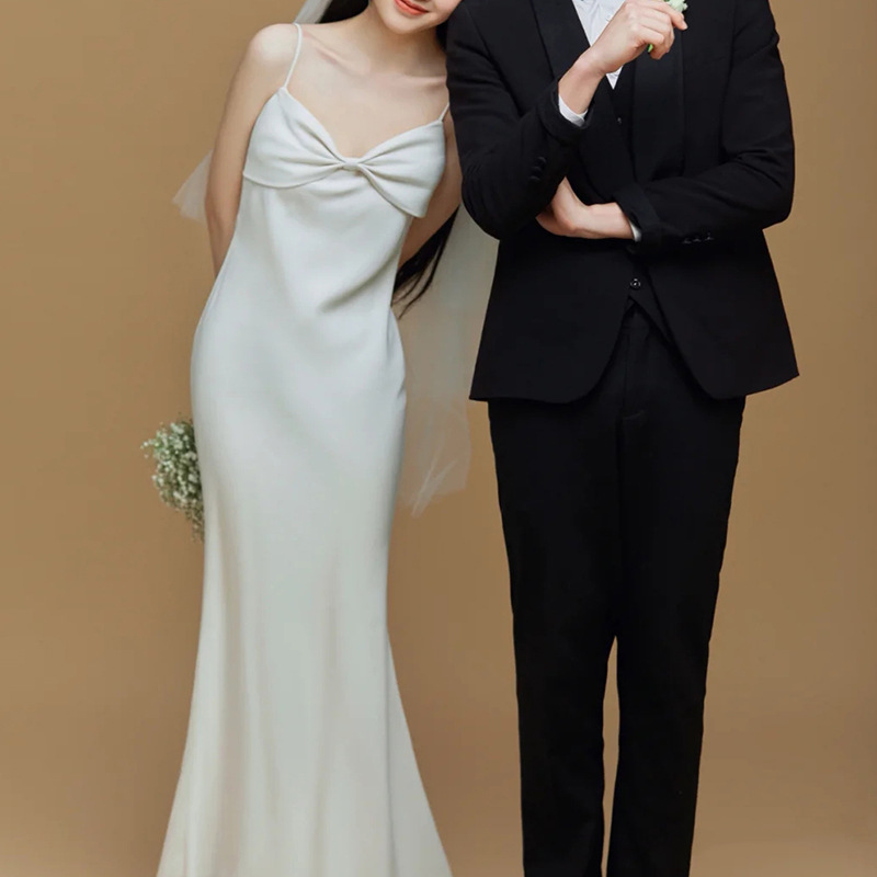 Cross-Border Sling Light Wedding Dress White Satin Sexy Bride Temperament Simple Forest Style Fishtail Travel Photography Wedding Veil Wholesale