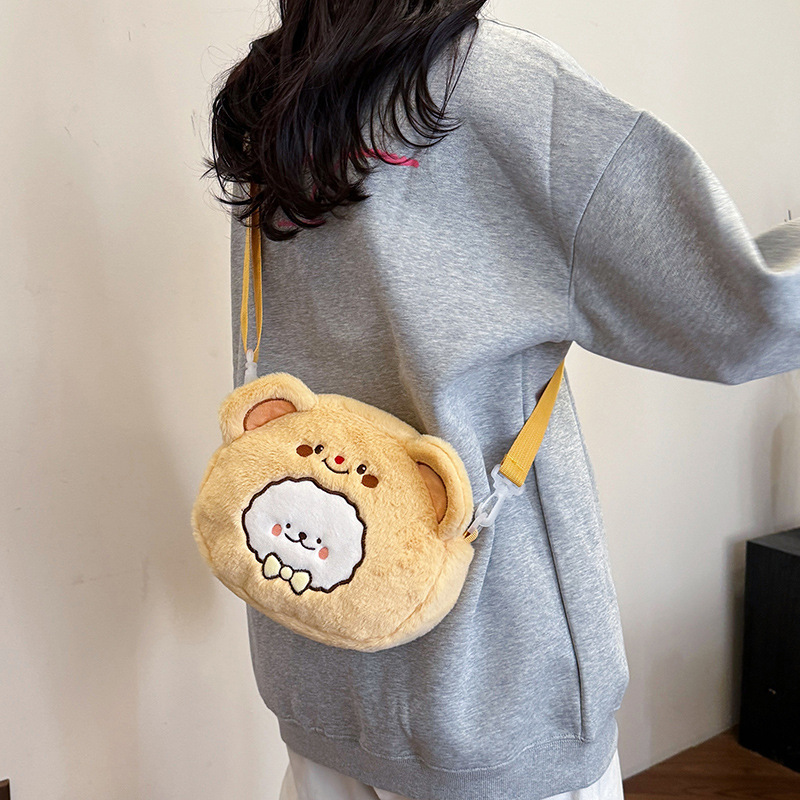 メーカー直売春新作アニメぬいぐるみ熊刺繍ショルダーバッグ可愛い少女心醜い萌え斜めショルダーバッグ女|undefined