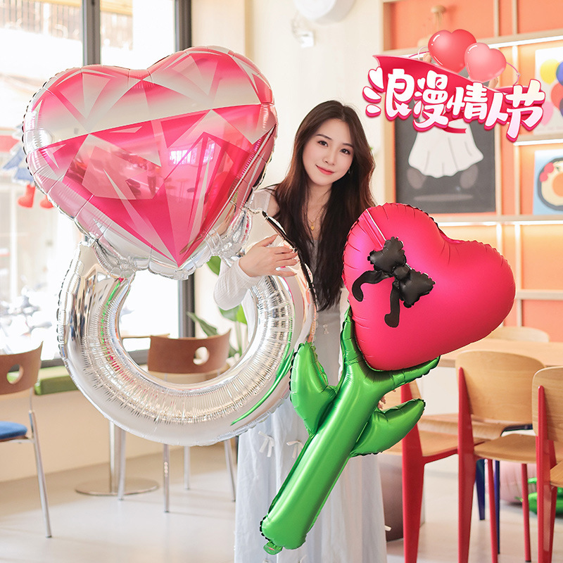 Chinese Valentine's Day Proposal Confession Diamond Ring Heart-Shaped Aluminum Foil Balloon Arrangement Large Heart Bouquet Photo Props Chinese Valentine's Day Proposal Confession Diamond Ring Heart-Shaped Aluminum Foil Balloon Arrangement Large Heart Bouquet Photo Props