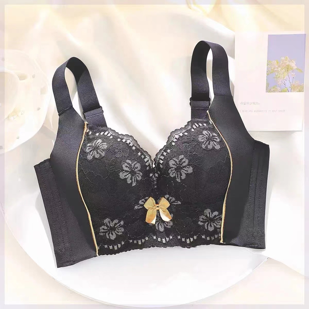 블랙 골드 꽃잎