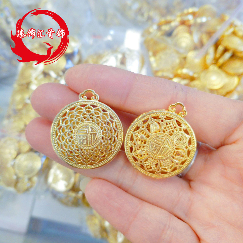 Vietnamese gold-plated lotus pendant with eight auspicious symbols, brass gold-plated ancient style lotus compass pendant necklace.