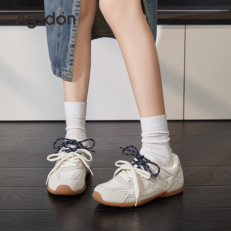 Zapatillas de entrenamiento alemanas Augusden color plata para mujer, novedad otoño 2025, estilo ballet casual, zapatillas de papá de suela gruesa.