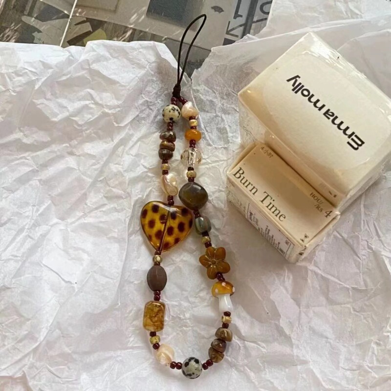 Ins-Style Maillard Retro Phone Lanyard Leopard Print Heart-Shaped Glass Flower Phone Chain Ccd Camera Bag Pendant