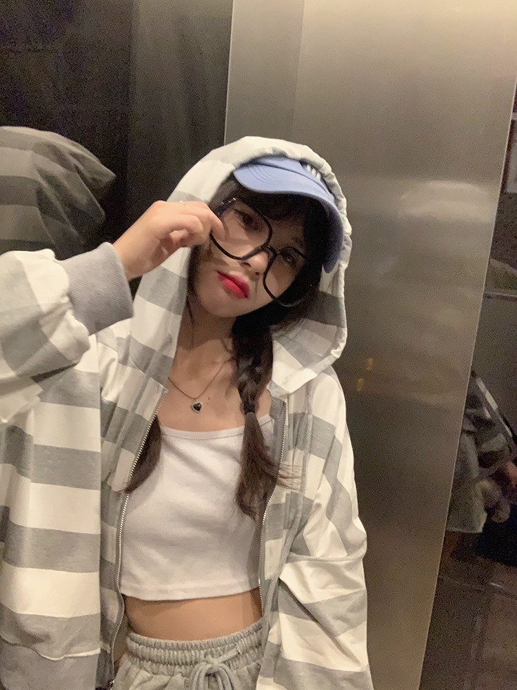 06778482-e86b-415f-9f95-b4dc20