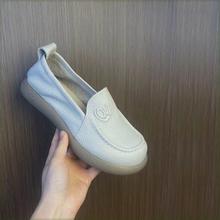小白女单鞋豆豆平底妈妈鞋2025新款春季休闲鞋皮鞋四季软底一脚蹬