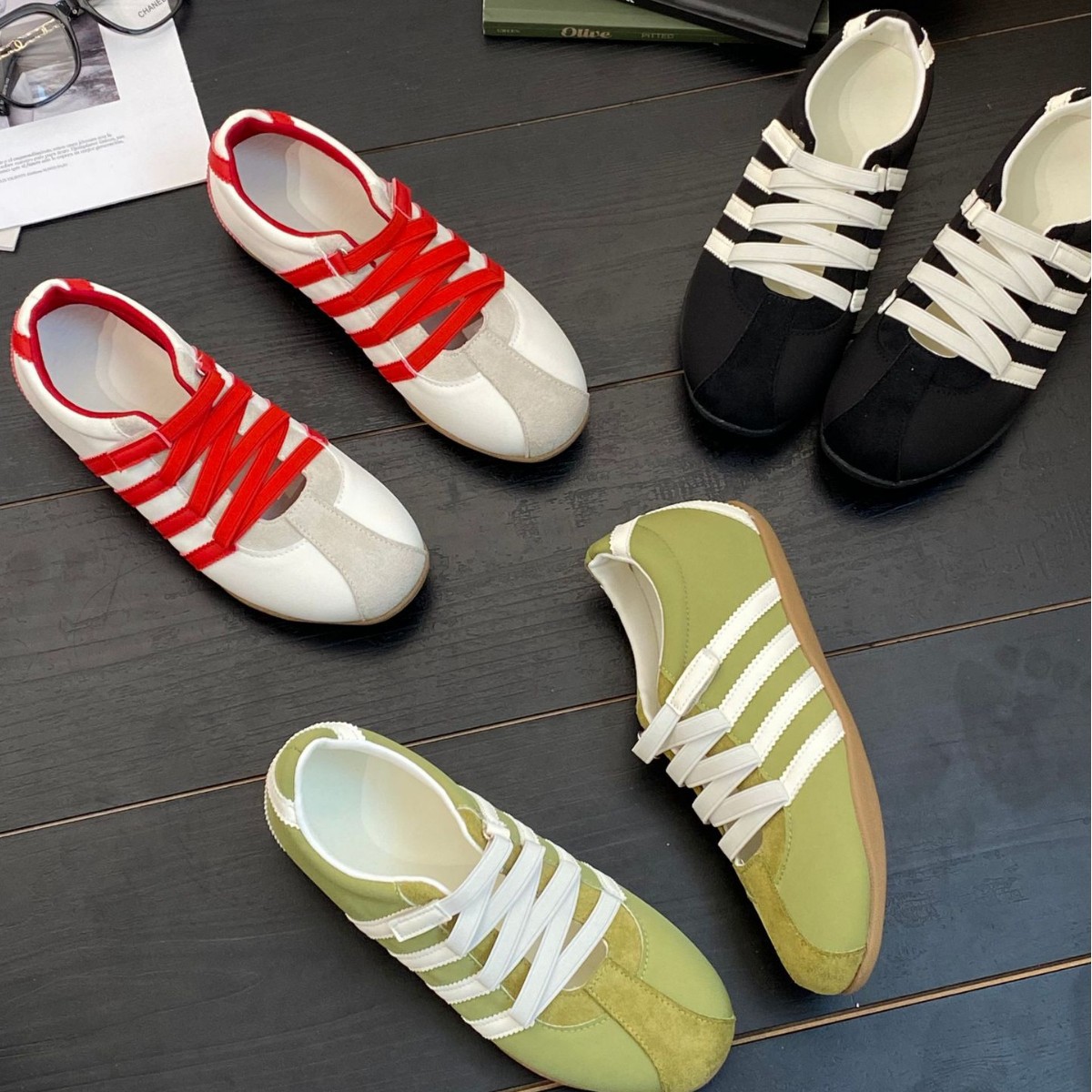 Summer New Style Women's Breathable Lightweight Versatile Thick-Soled Height-Increasing Casual Sneakers J-2891