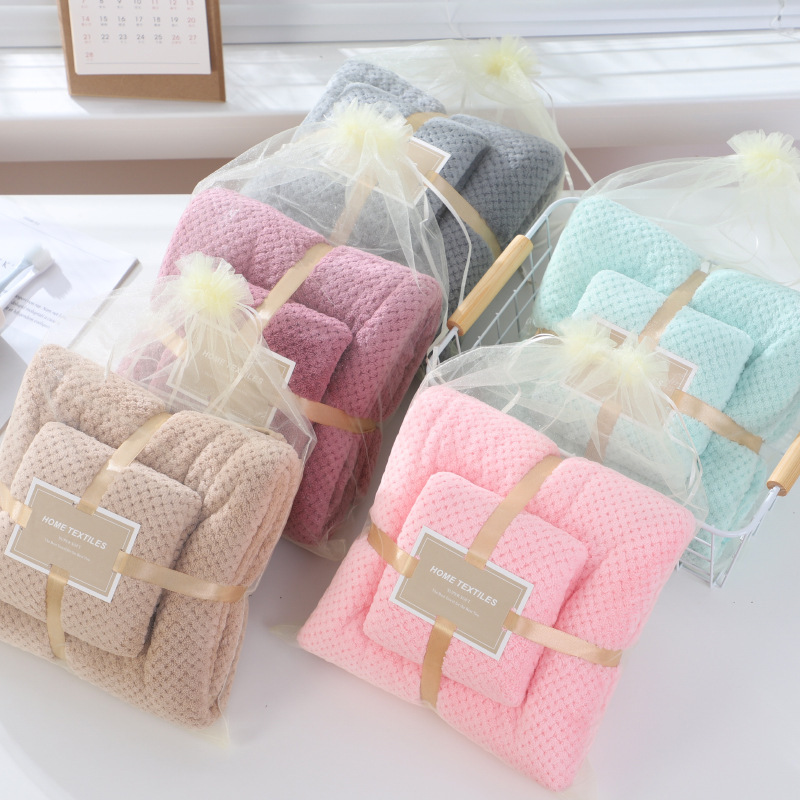 Pineapple towel coral fleece bath towel set water absorption is not easy to shed hair gift mother towel factory wholesale generation