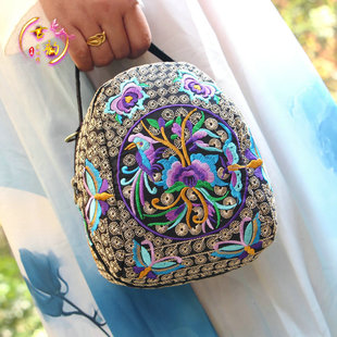 Ethnic style embroidered bag casual fresh Women's bag three-dimensional canvas embroidered bag shoulder messenger bag portable phone bag