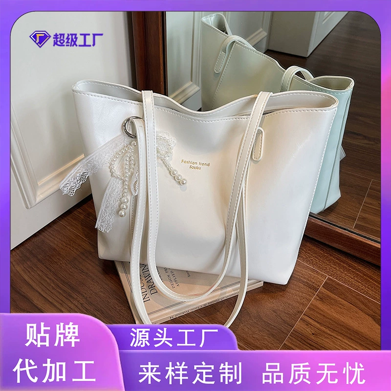 Большая вместительная сумка-тоут для поездок на работу, лето 2025, новая корейская мода, простая нишевая повседневная элегантная сумка