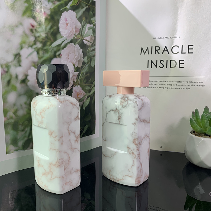 开发100ml玻璃瓶，香水瓶，方形卡口瓶，贴花瓶，石头纹设计