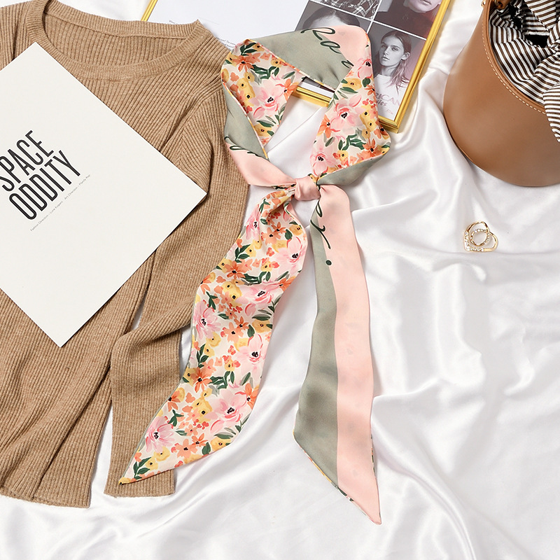 シルクタオルの女性の春の新商品に合わせて、ファッションのヘアバンドを持っています。|undefined