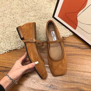 ��Ů�L���^�q��͸�����ЬŮ�����ٴ�͹Ŝ\��ܛƤ������ָ���Ь