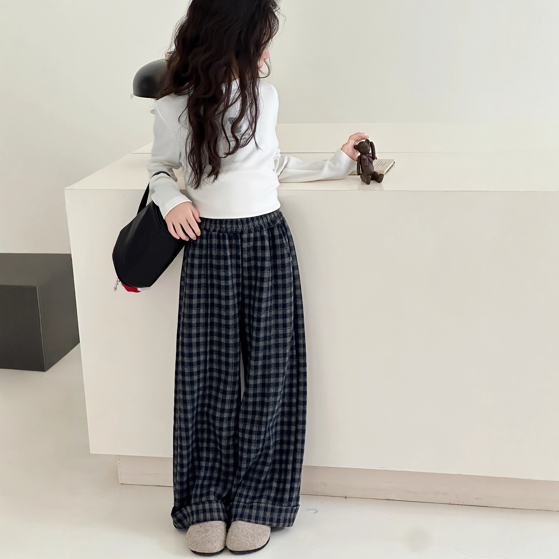 女童加绒裤子2025新款冬季洋气韩版中大童儿童一体绒加厚格子裤厚