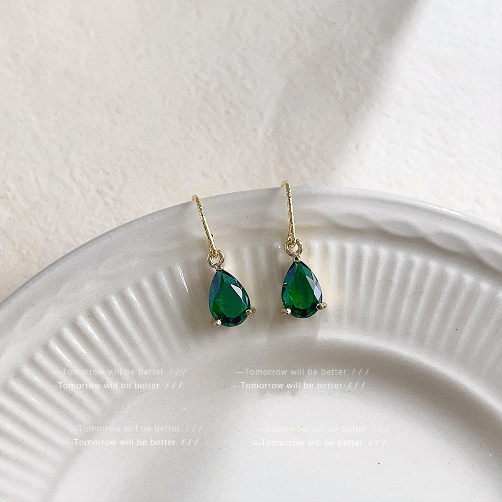Retro fashionable elegant earrings drop-shaped with zircon