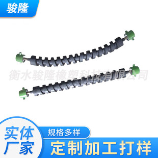 Two-way spiral rubber roller conveyor belt belt cleaning spiral rubber roller bio-organic fertilizer bending soft roller