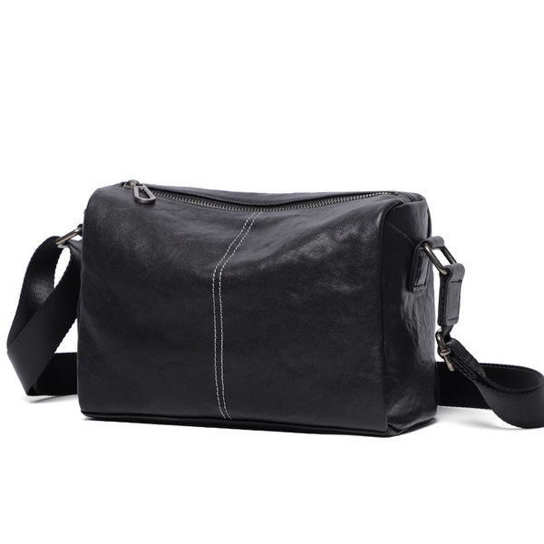 Túi đeo chéo nam da bò thuộc mềm dạng gối 29×11×17 cm — Màu đen